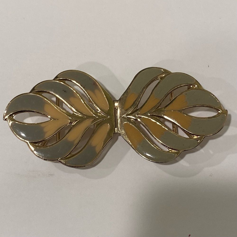 Vintage Enamel Leaf Belt Buckle